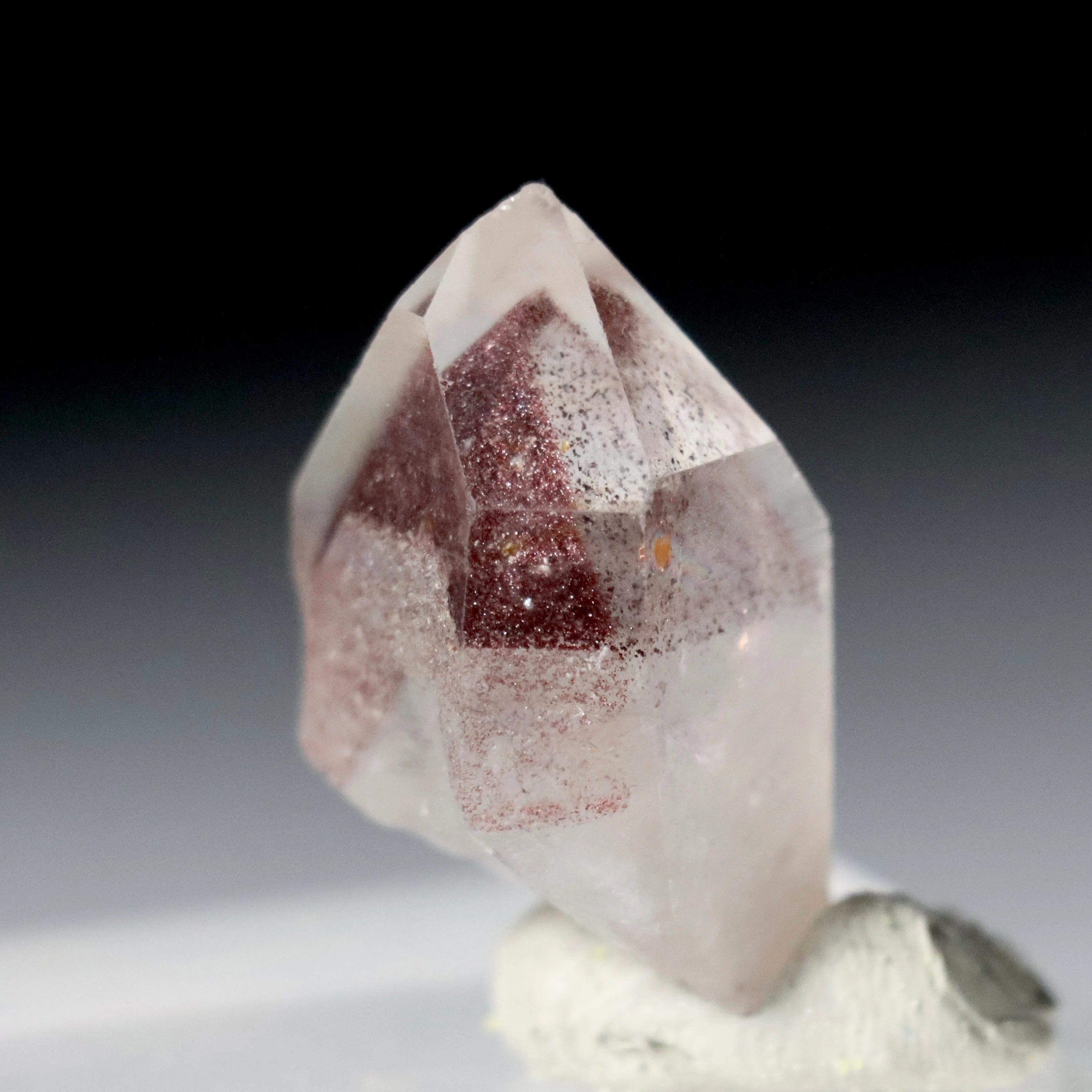 Hematite Phantom Quartz | Natural Quartz India