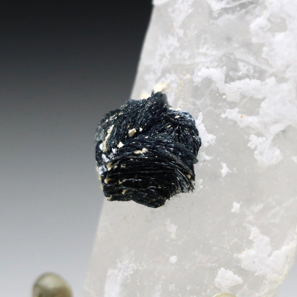 Quartz with Hematite Rosette | Natural Quartz Crystal