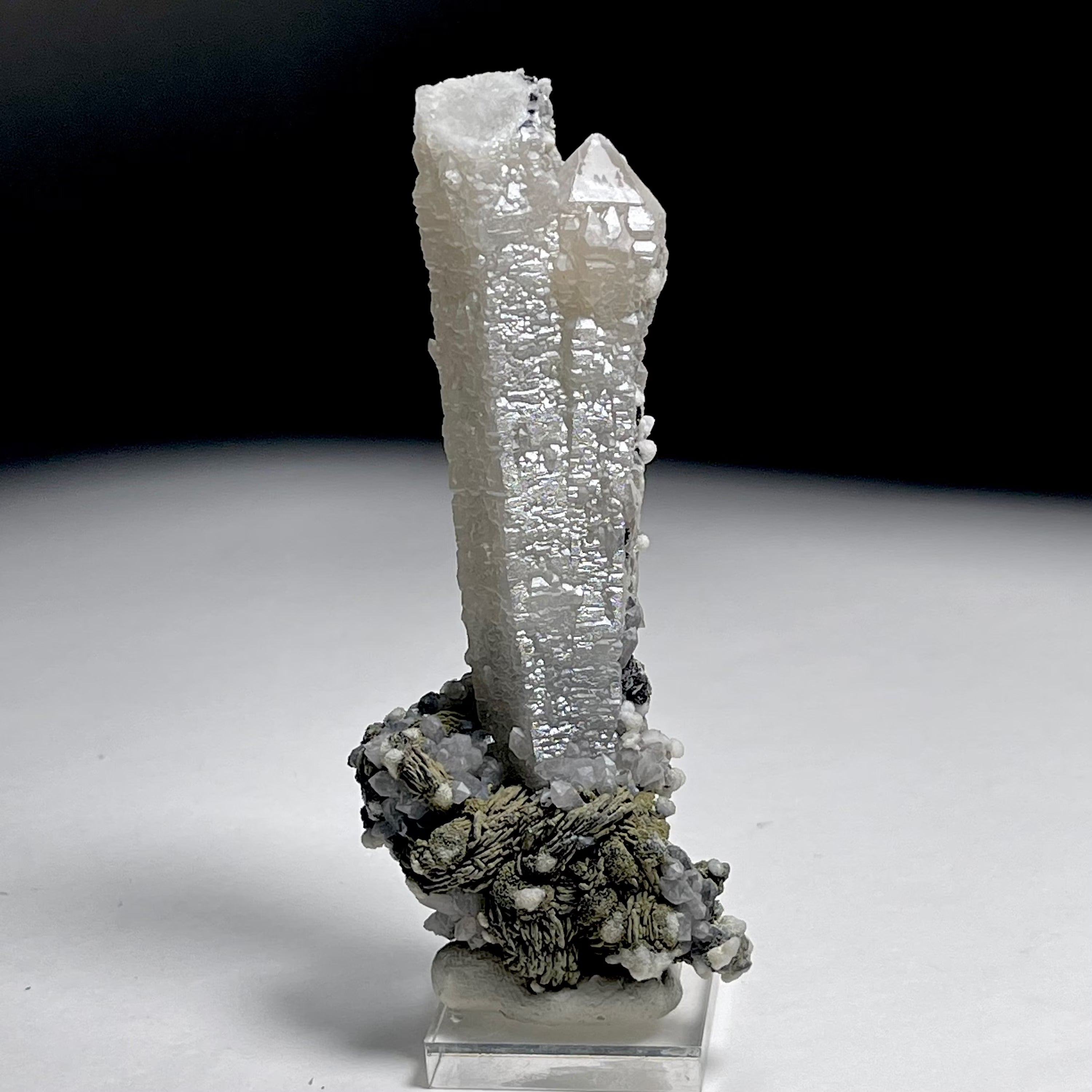 Quartz with Hematite Rosettes | Inner Mongolia