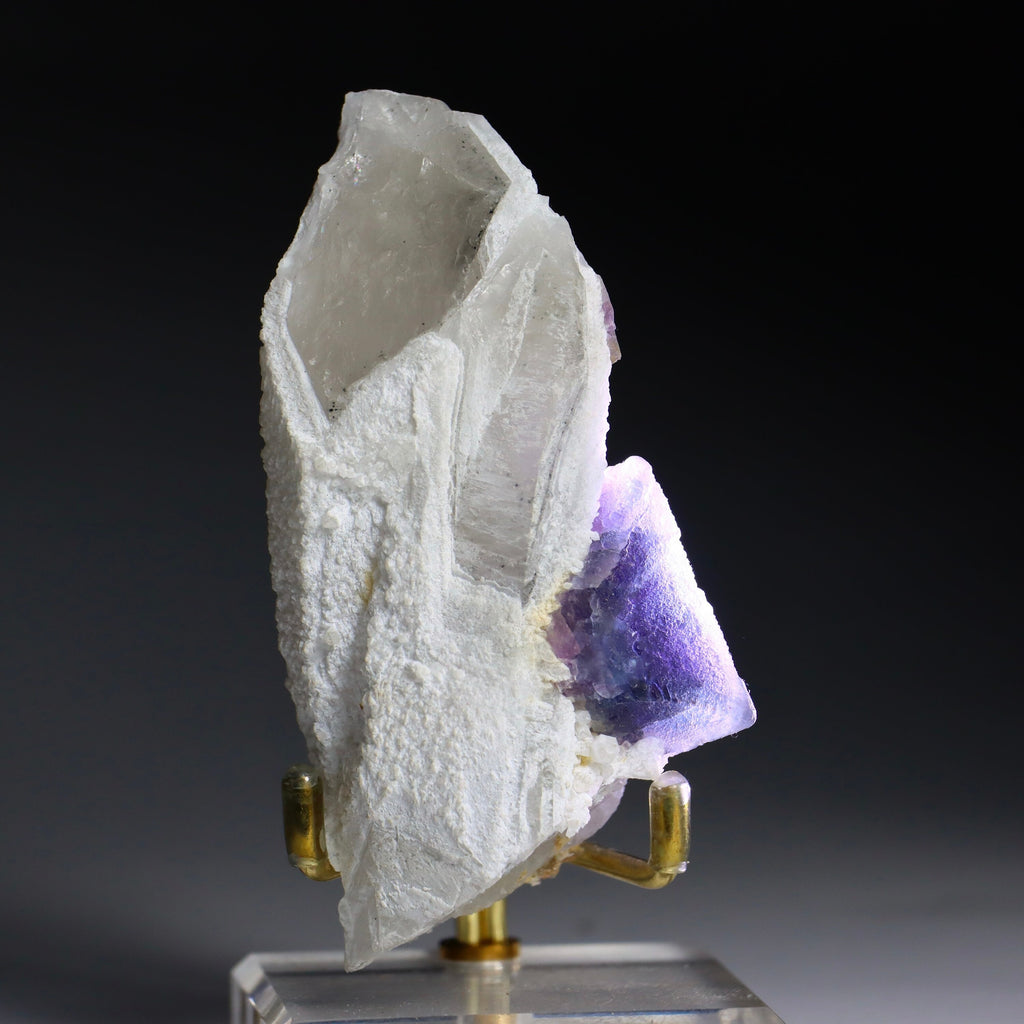 Octahedral Fluorite on Quartz
