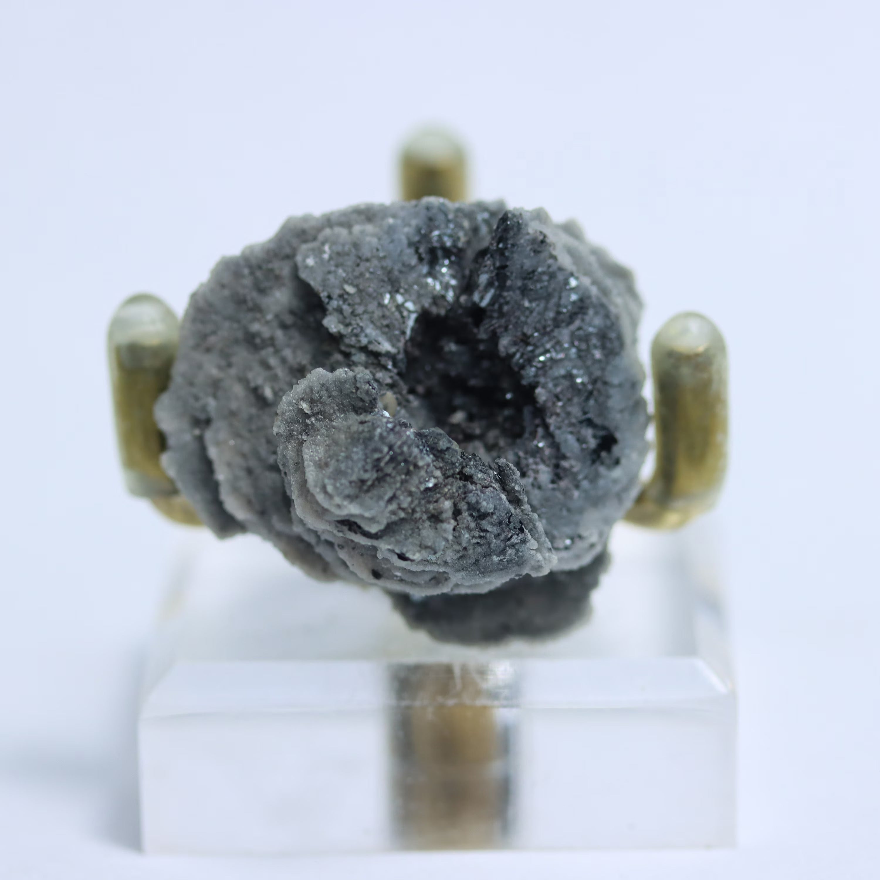 Quartz with Hematite Rosettes