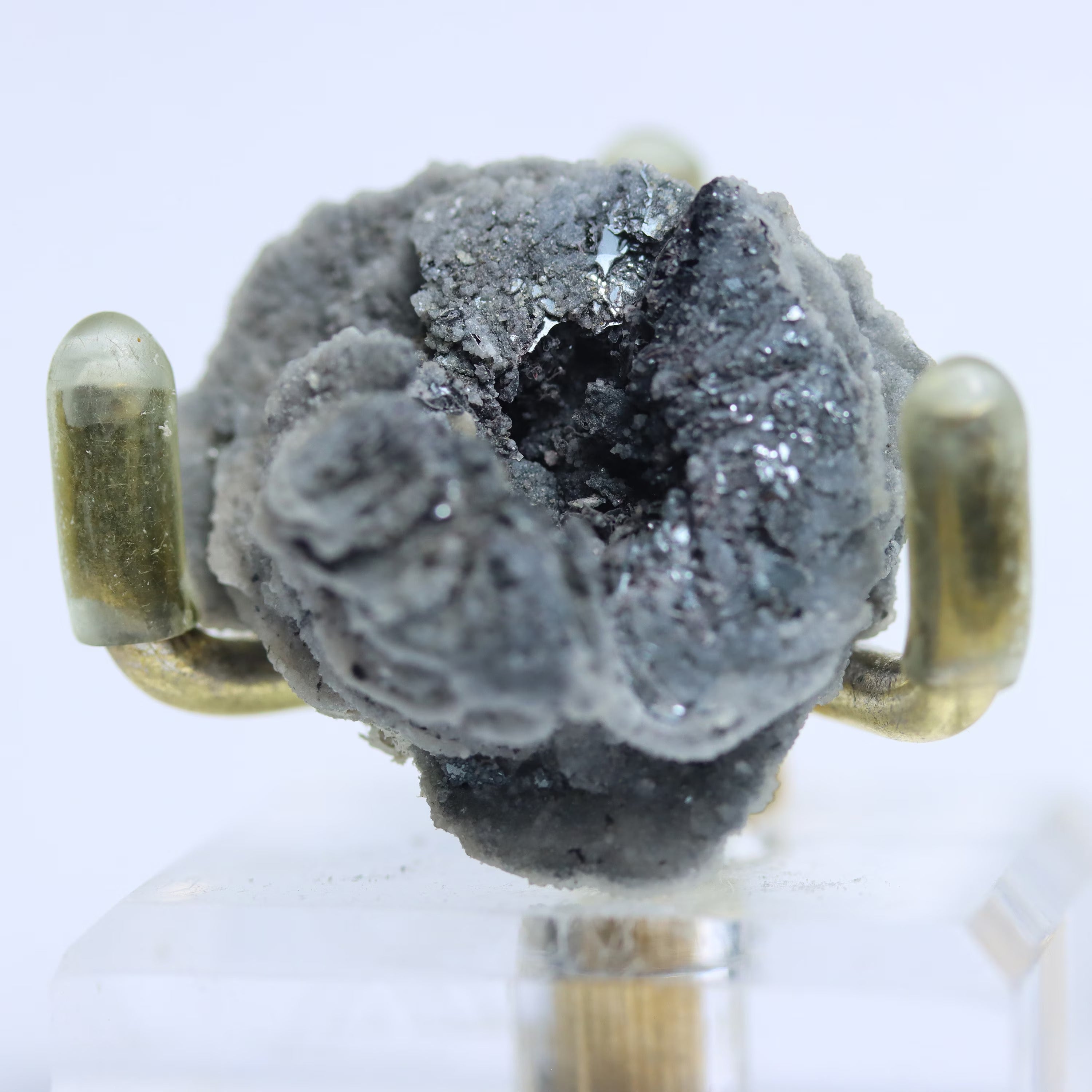 Quartz with Hematite Rosettes