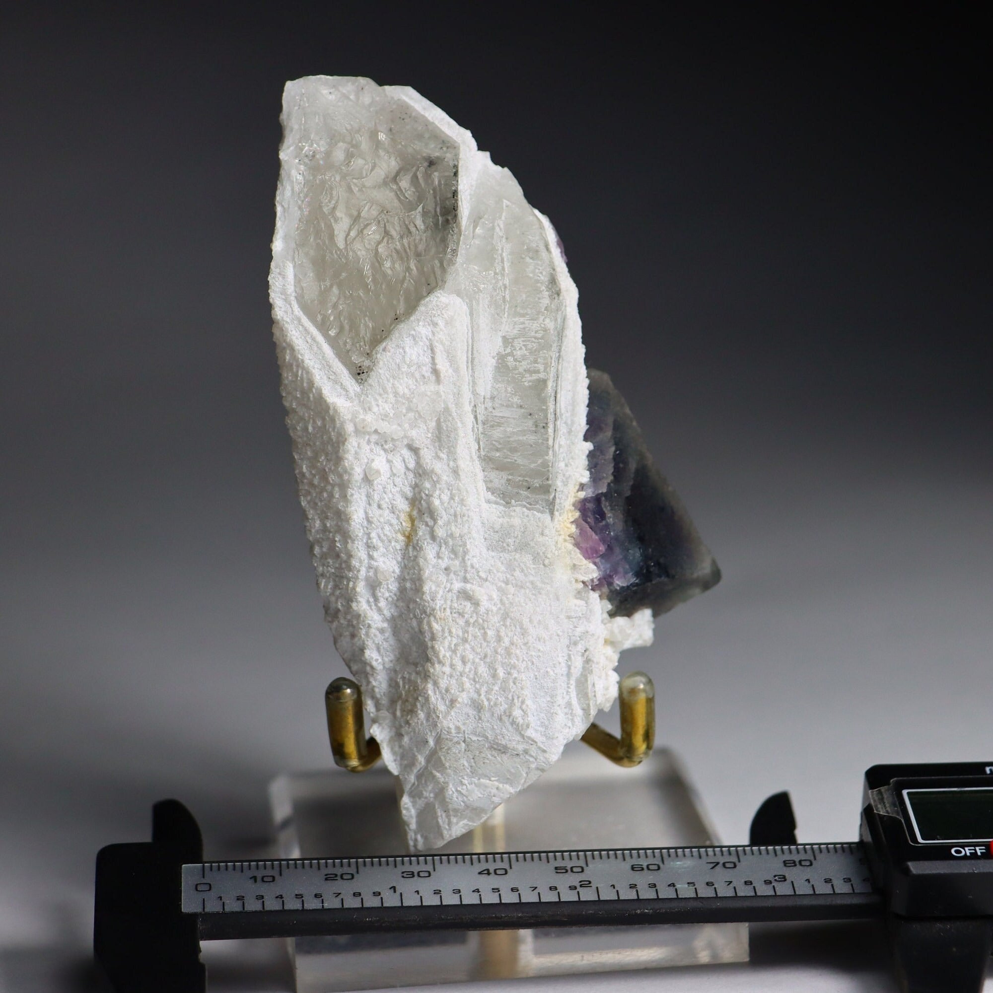 Octahedral Fluorite on Quartz