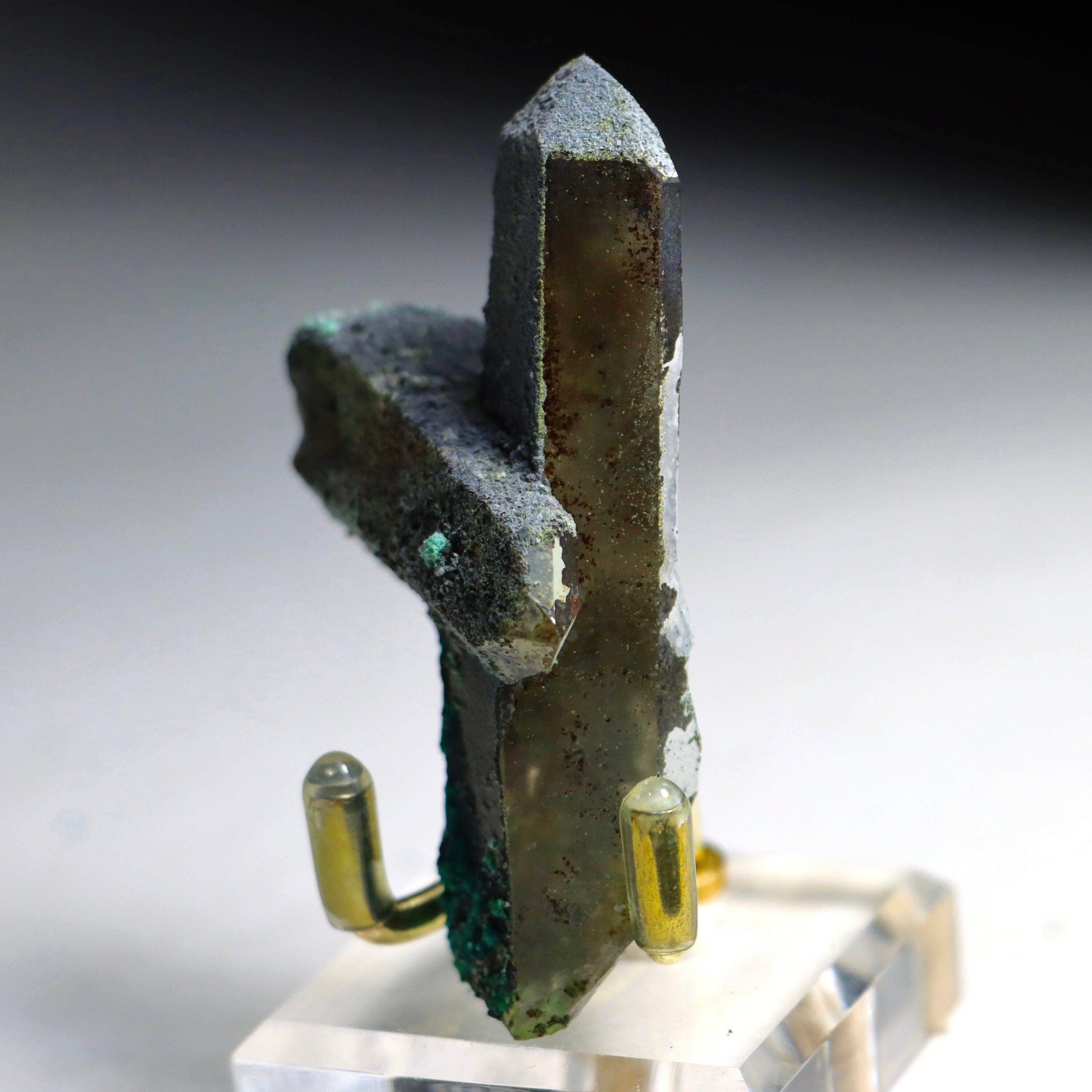 Chrysocolla on Quartz with Malachite