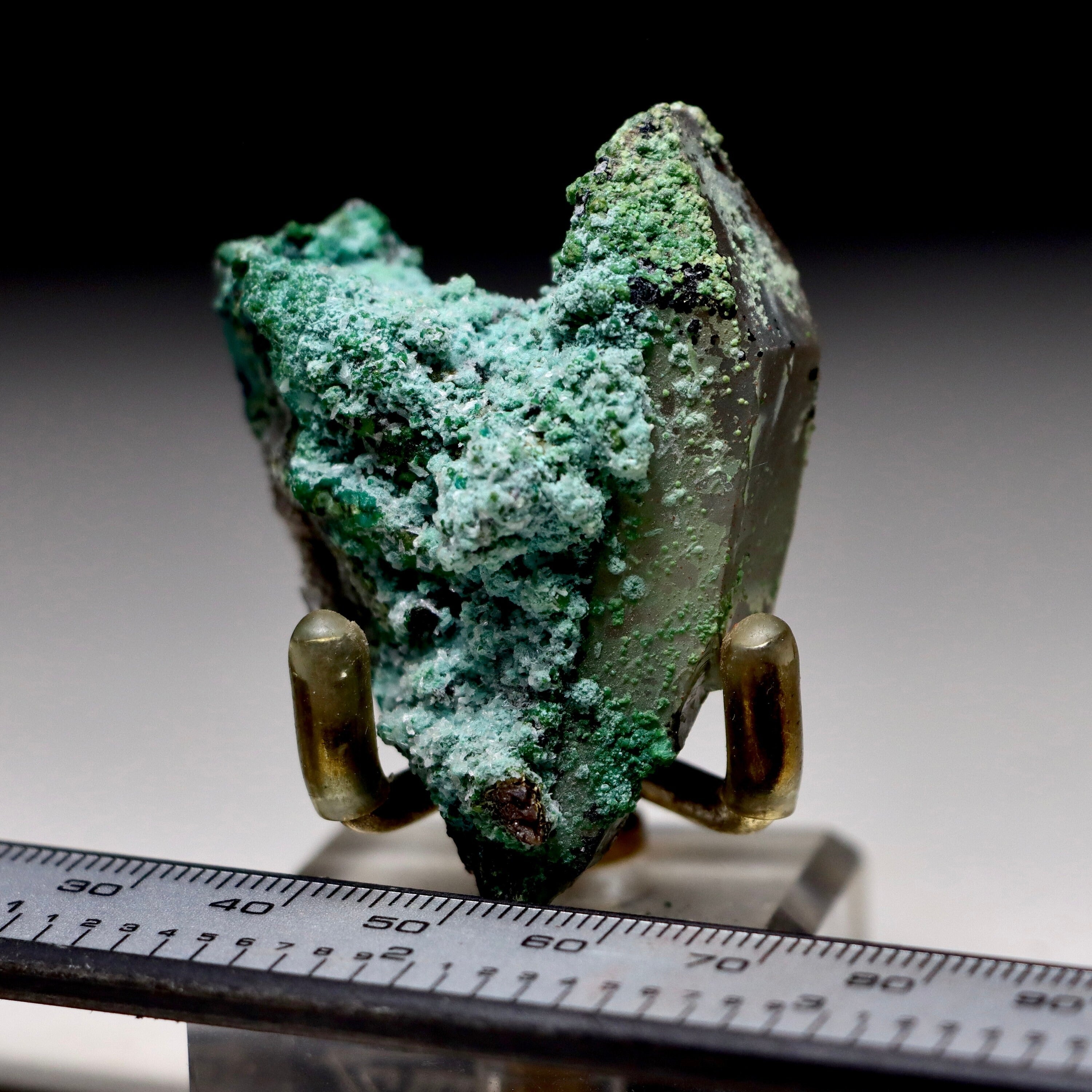 Chrysocolla on Quartz with Malachite